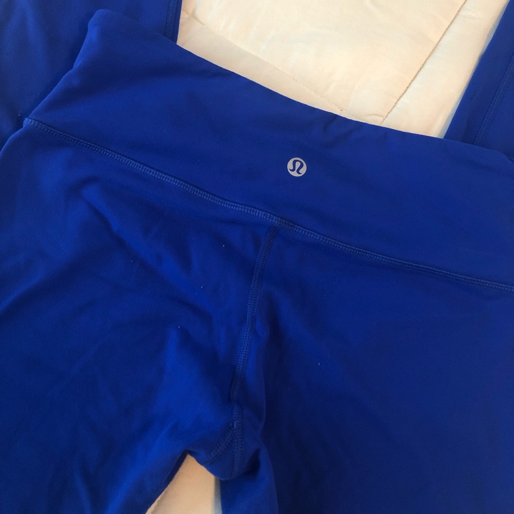 Bright blue size 6 lululemon leggings